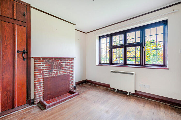 2 Bedroom Cottage For Sale In Little Bedwyn, Marlborough, SN8