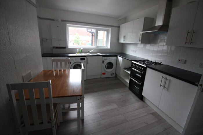 2 Bedroom Flat To Rent In A Prior Deram Walk, Coventry, CV4