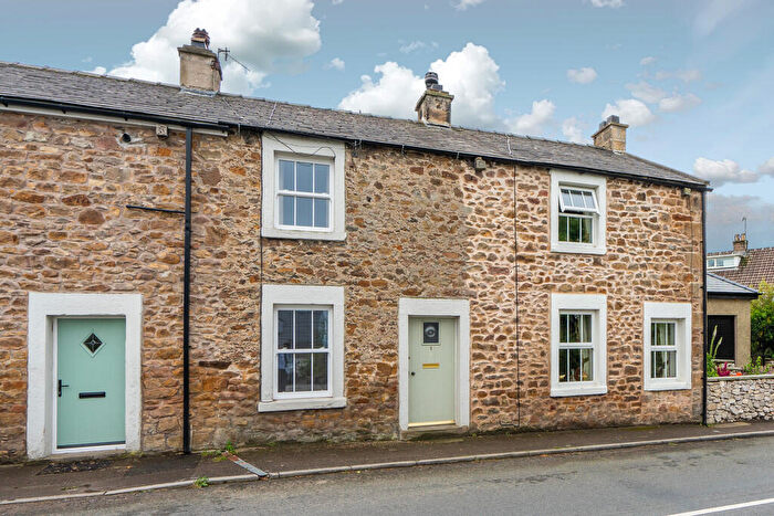 2 Bedroom Cottage To Rent In Tomlinson Cottages, Over Kellet, Carnforth, LA6