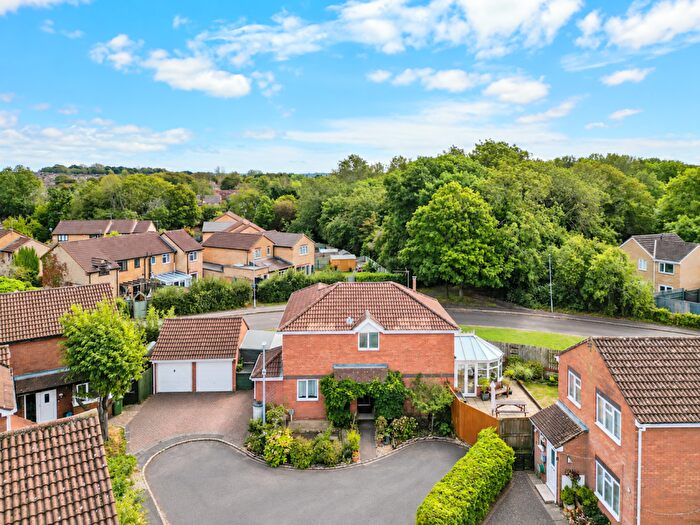 4 Bedroom Detached House For Sale In Heytsbury Gardens, Grange Park, Swindon, SN5