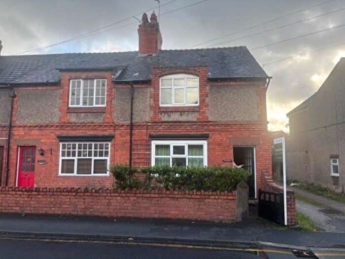 Property For Sale In Gladstone Terrace, Willaston, CH64
