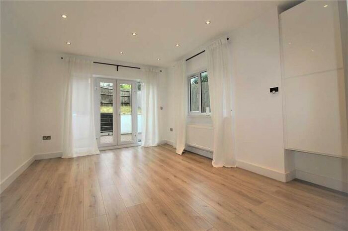 2 Bedroom Apartment To Rent In Main Road, Longfield, Kent, DA3