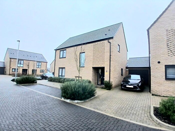 3 Bedroom Property To Rent In Rusling Way, Stevenage, SG1