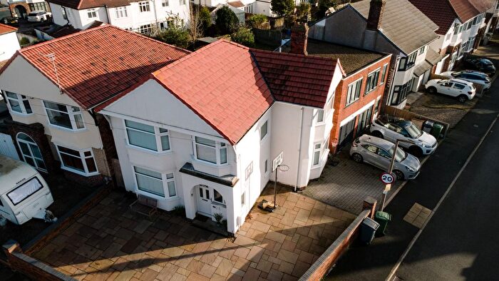 4 Bedroom Semi-Detached House For Sale In Bayswater Road, Wallasey, CH45