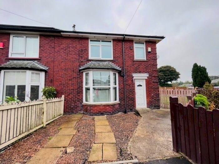 3 Bedroom Semi-Detached House To Rent In Lichfield Terrace, Rochdale, OL16