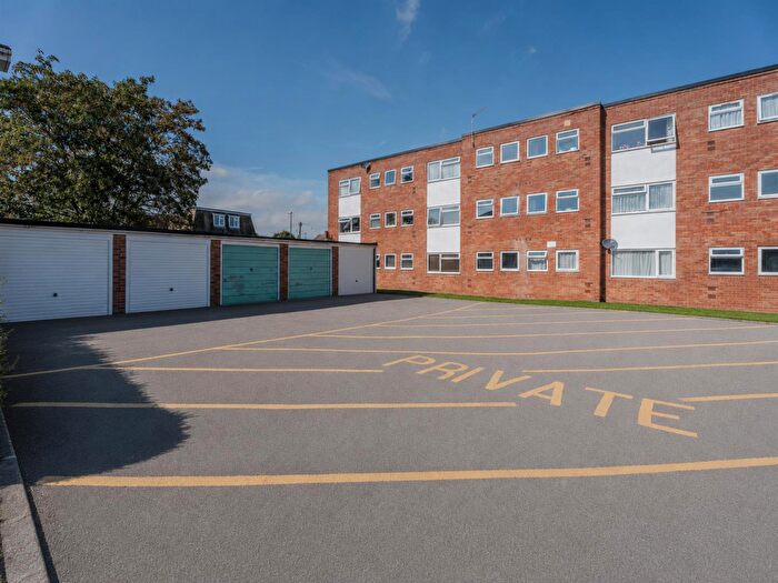 1 Bedroom Apartment For Sale In Meadow Court, Leigh Road, Wimborne, BH21