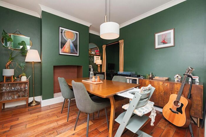 2 Bedroom Semi-Detached House For Sale In Pettigrove Road, Bristol, BS15