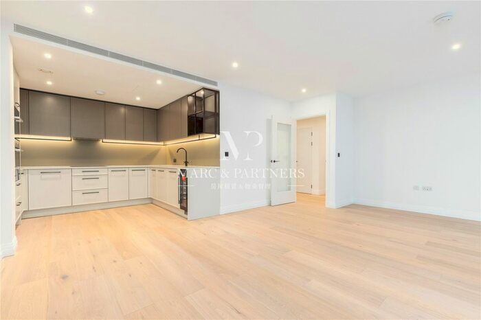 2 Bedroom Flat To Rent In Savoy House, Chelsea Creek, London, SW6