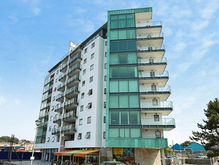 2 Bedroom Flat For Sale In East Quay House, Plymouth, PL4