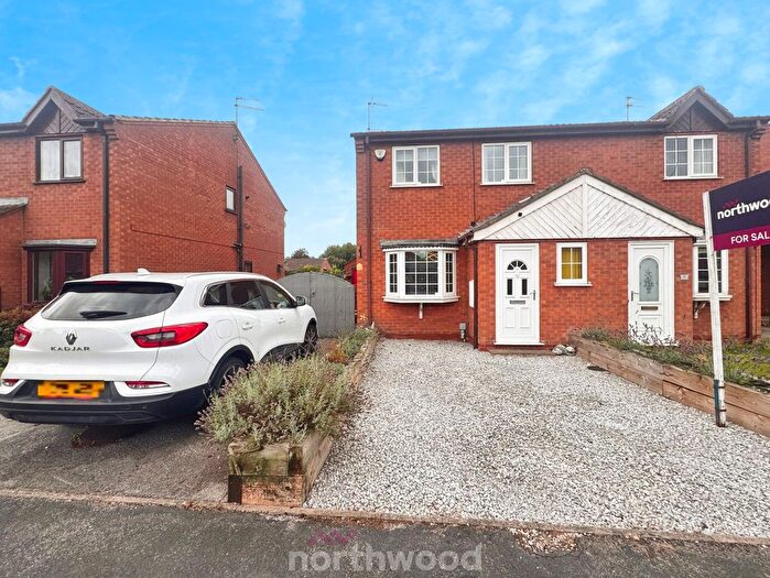 3 Bedroom Semi-Detached House For Sale In St Georges Road, Thorne, Doncaster, DN8