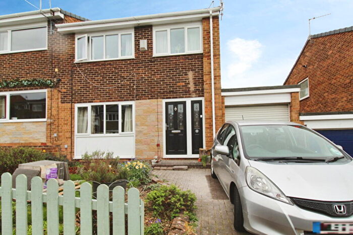 3 Bedroom Semi Detached House For Sale In Wesley Mount, Crawcrook, Ryton, NE40