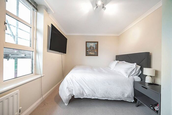 2 Bedroom Flat To Rent In Elverton Street, Westminster, London, SW1P