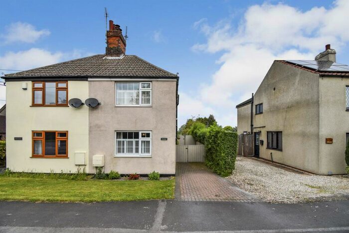2 Bedroom House For Sale In Melton Road, Wrawby, Brigg, DN20