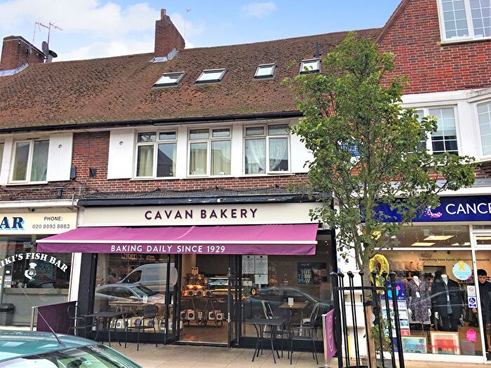 1 Bedroom Flat To Rent In High Street (), Whitton, TW2