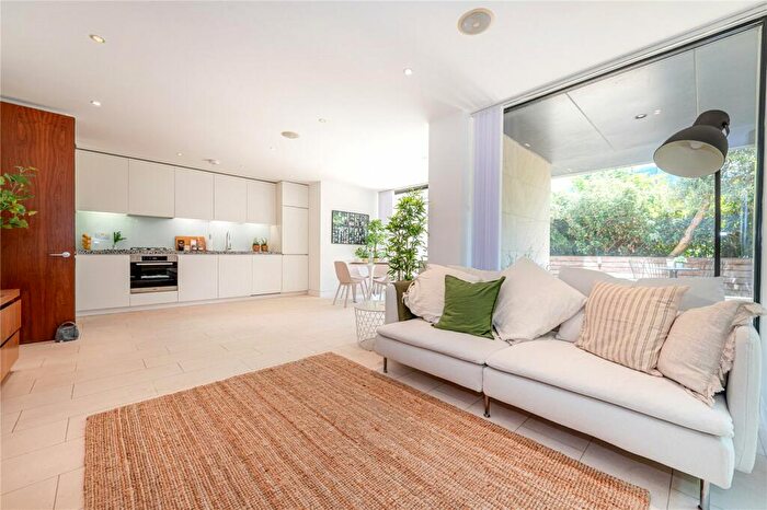 2 Bedroom Apartment To Rent In Latitude House, Oval Road, NW1