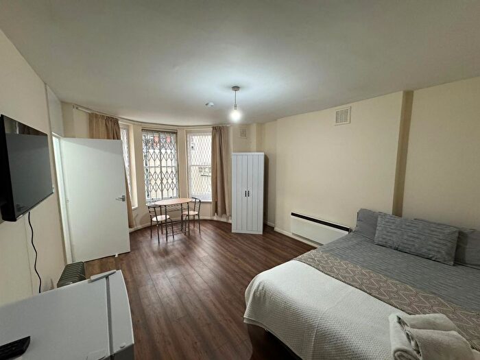 Studio To Rent In Elgin Avenue, London, W9