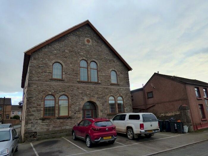2 Bedroom Flat To Rent In Smyrna Chapel, Taibach, Port Talbot. SA13