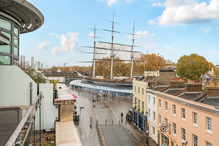 3 Bedroom Flat For Sale In Welland Street, London, SE10