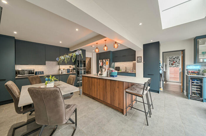 5 Bedroom Detached House For Sale In Broadmarsh Lane, Freeland, Witney, OX29