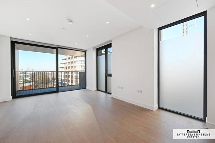 2 Bedroom Apartment To Rent In Bowden House, Prince Of Wales Drive, SW11