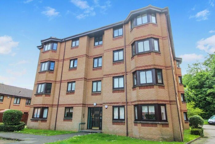 2 Bedroom Flat To Rent In Glenview, Glasgow, G66