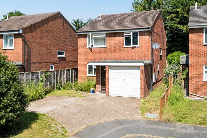 4 Bedroom Detached House For Sale In Mile Elm, Marlow, Buckinghamshire, SL7