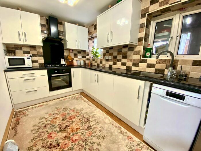 1 Bedroom Flat To Rent In Fulmer Walk, Birmingham, B18