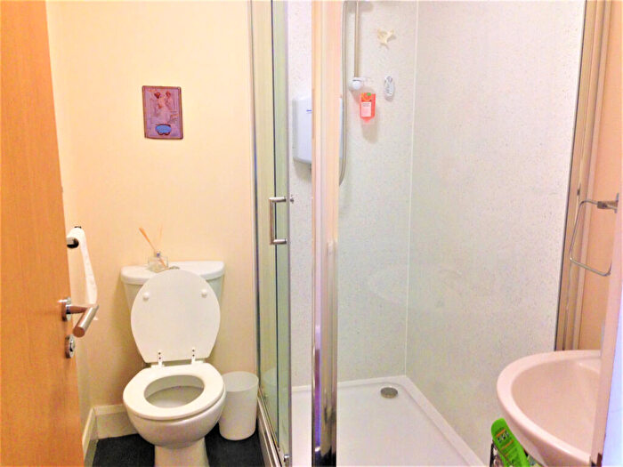 1 Bedroom Flat To Rent In Queen Street, Lancaster, LA1