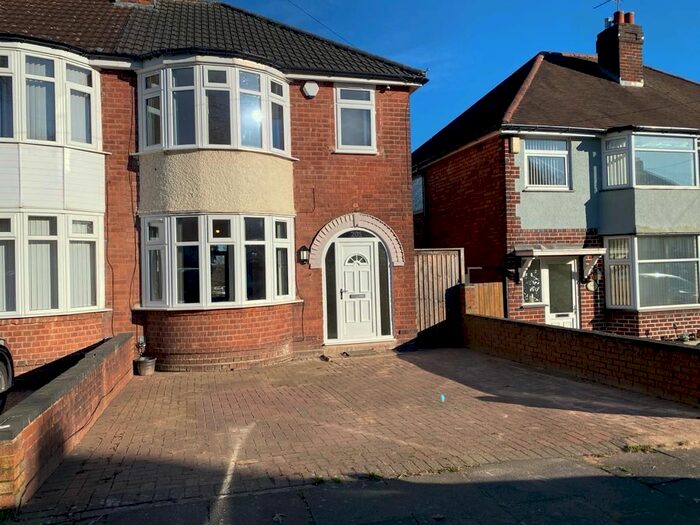 3 Bedroom Semi-Detached House To Rent In Perry Wood Road, Great Barr, Birmingham, B42