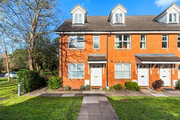 1 Bedroom Flat To Rent In Burghley Hall Close, London, SW19