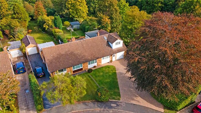 4 Bedroom Bungalow For Sale In Gorse Way, Hartley, Kent, DA3