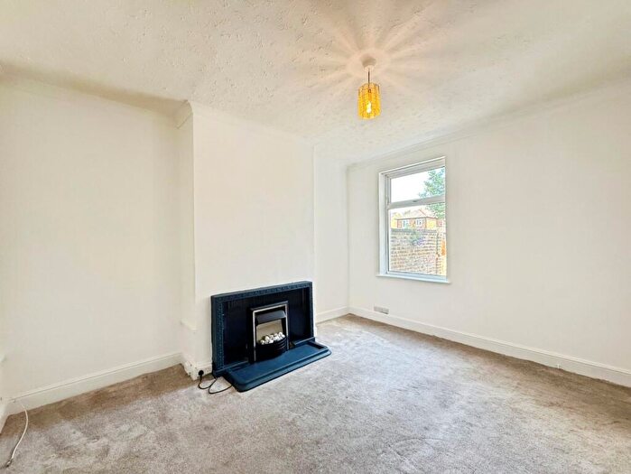 2 Bedroom Terraced House To Rent In Worsley Road, Eccles, M30