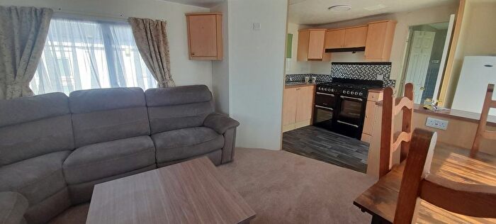 2 Bedroom Mobile/park Home For Sale In East End Road, Bradwell-On-Sea, Southminster, CM0