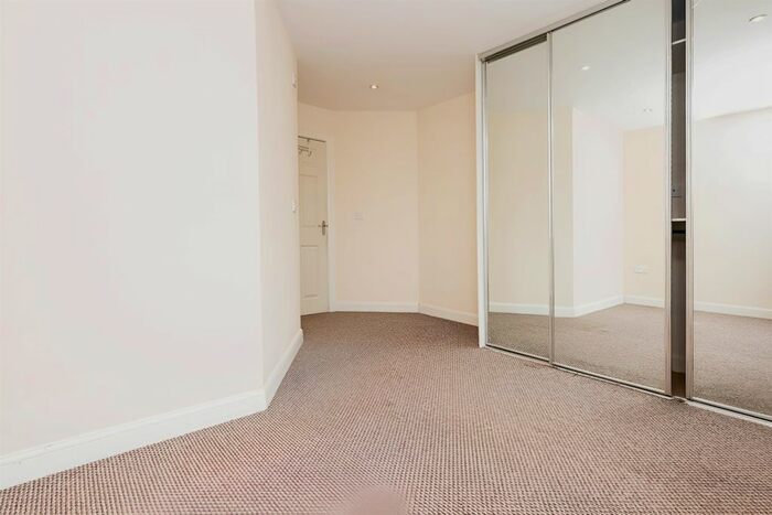 2 Bedroom Flat For Sale In George Road, Halesowen, B63
