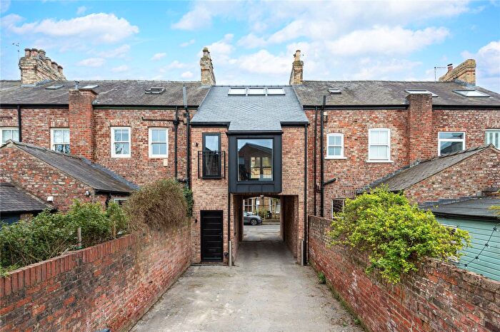1 Bedroom Terraced House For Sale In Howard Street, York, North Yorkshire, YO10