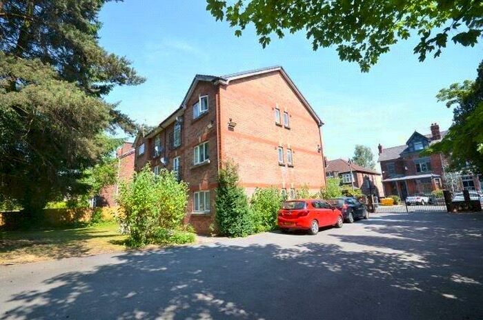 2 Bedroom Apartment To Rent In Central Road, Manchester, Greater Manchester, M20