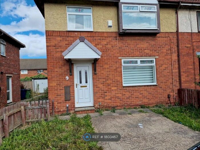 3 Bedroom End Of Terrace House To Rent In Arundel Road, Grangetown, Middlesbrough, TS6