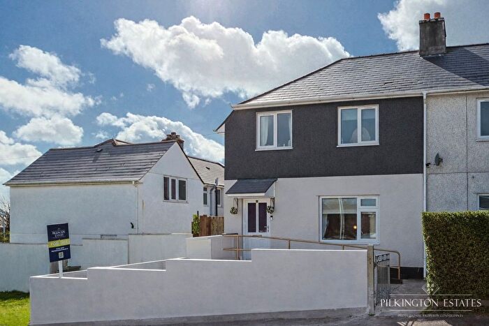 3 Bedroom Semi-Detached House For Sale In Heathfield Road, Plymouth, Devon, PL4