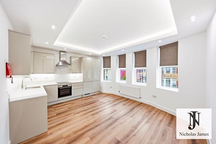 3 Bedroom Flat To Rent In Grand Parade, Green Lanes, Haringey, N4