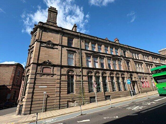 2 Bedroom Flat To Rent In Meadowside, City Centre, Dundee, DD1