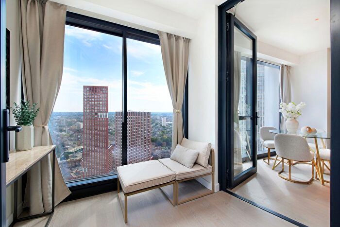 1 Bedroom Flat To Rent In Nine Elms Lane, New Covent Garden, SW8