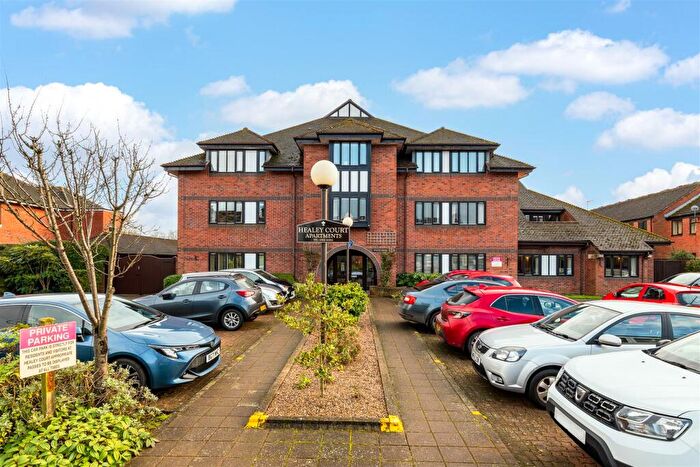 1 Bedroom Flat To Rent In Healey Court, Warwick, CV34