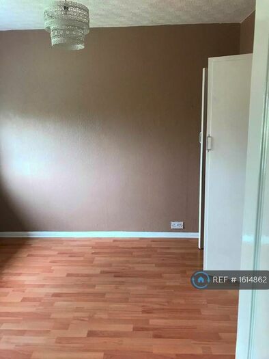 3 Bedroom Terraced House To Rent In Woodward Road, Prestwich, Manchester, M25