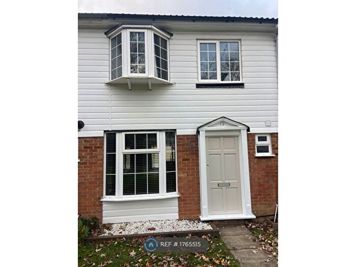 3 Bedroom Terraced House To Rent In Yeomans Mews, Isleworth, TW7