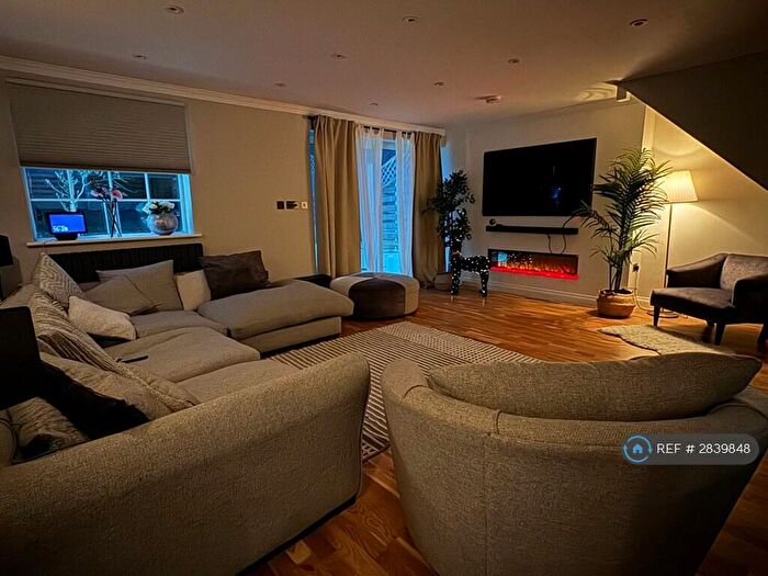 3 Bedroom Terraced House To Rent In Aston View, Hemel Hempstead, HP2