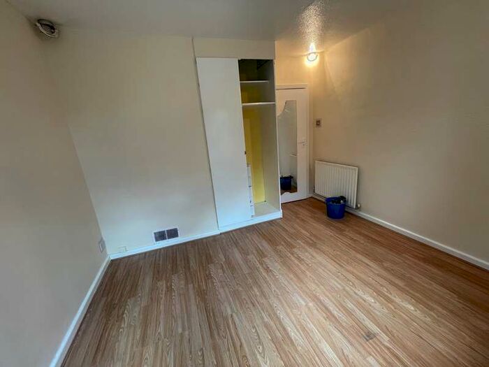 5 Bedroom Detached House To Rent In The Slieve, Handsworth Wood, B20