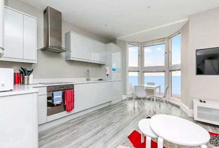 1 Bedroom Flat To Rent In Kings Road, Brighton, BN1