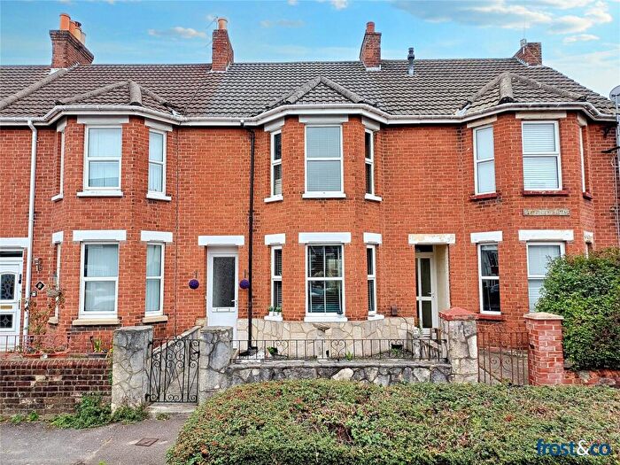 3 Bedroom Terraced House For Sale In St Johns Road, Heckford Park, Poole, Dorset, BH15