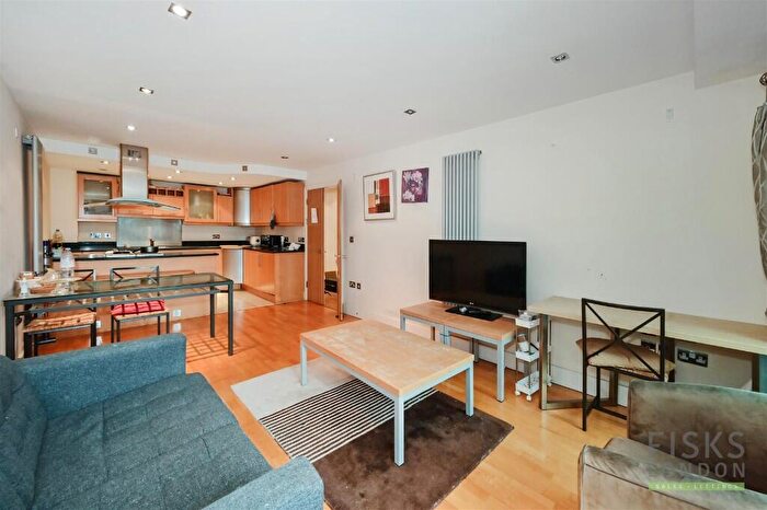 1 Bedroom Flat For Sale In Millharbour, London, E14