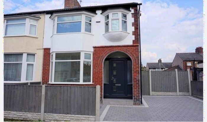 3 Bedroom End Of Terrace House To Rent In Dovercliffe Road, L13